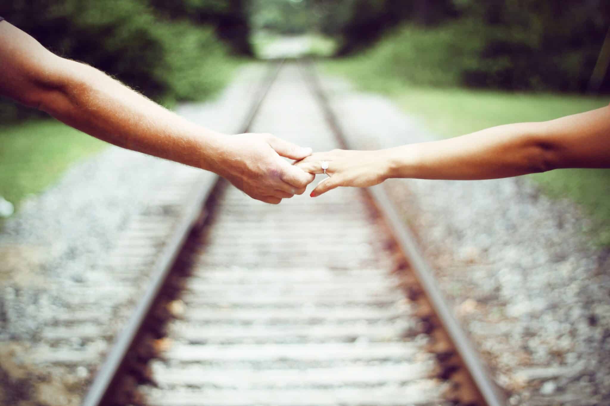 signs he's wants you to be his girlfriend